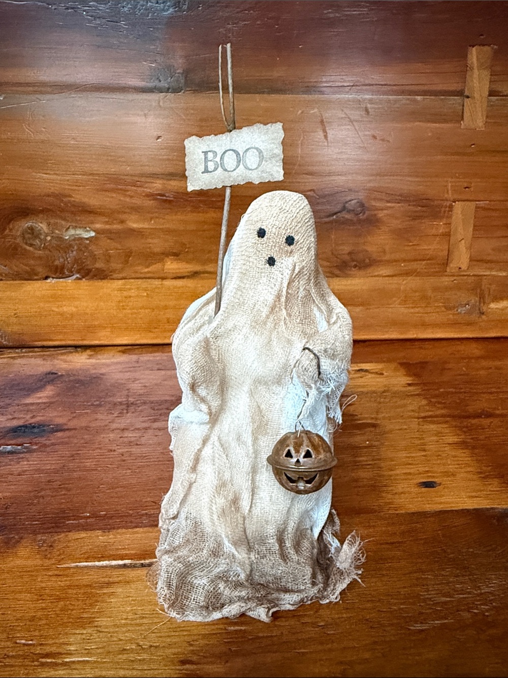 👻 Primitive Handmade Halloween Ghost Figurine with 'BOO' Sign